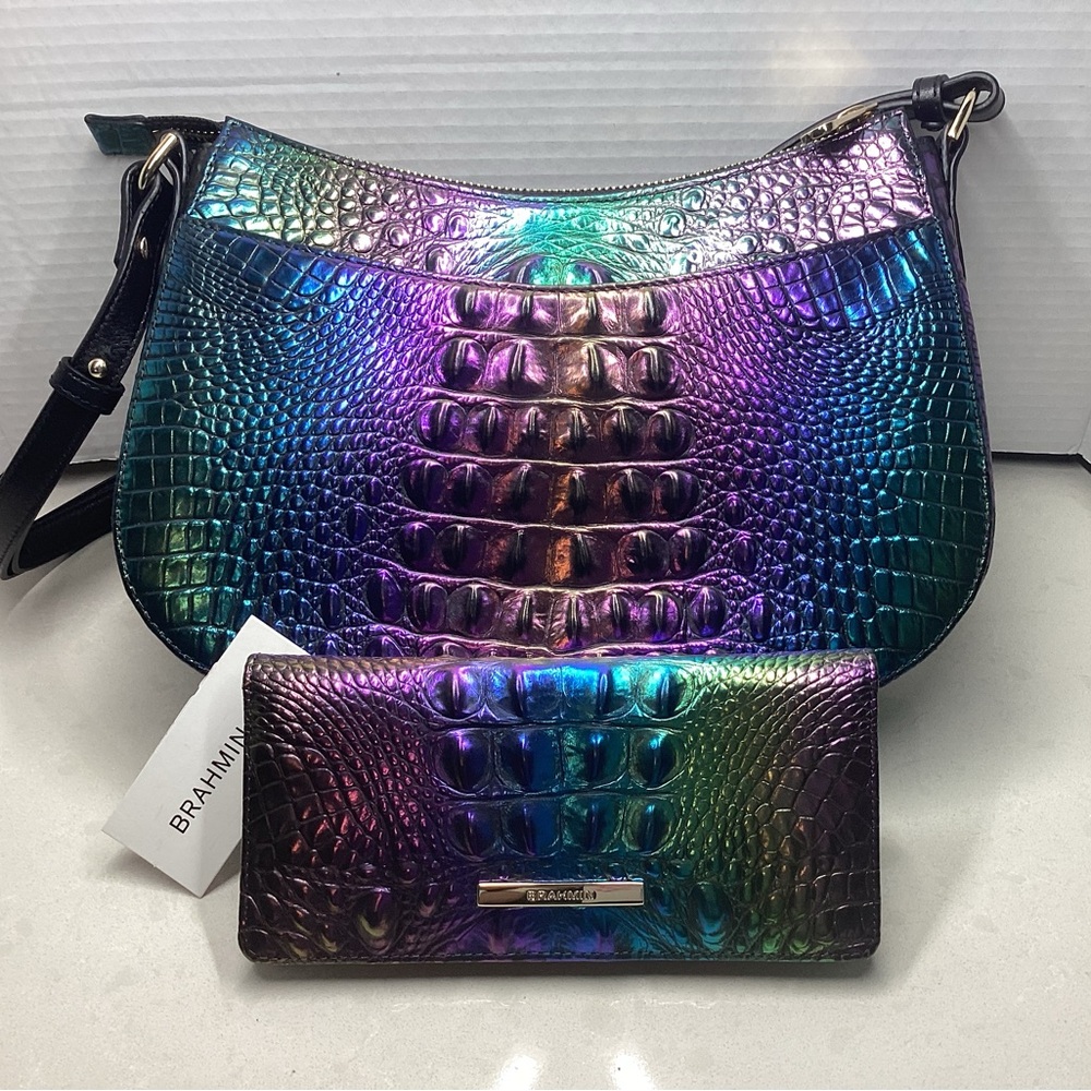 Brahmin Shayna & Ady Wallet in Labyrinth both in EUC. Sold as Set only